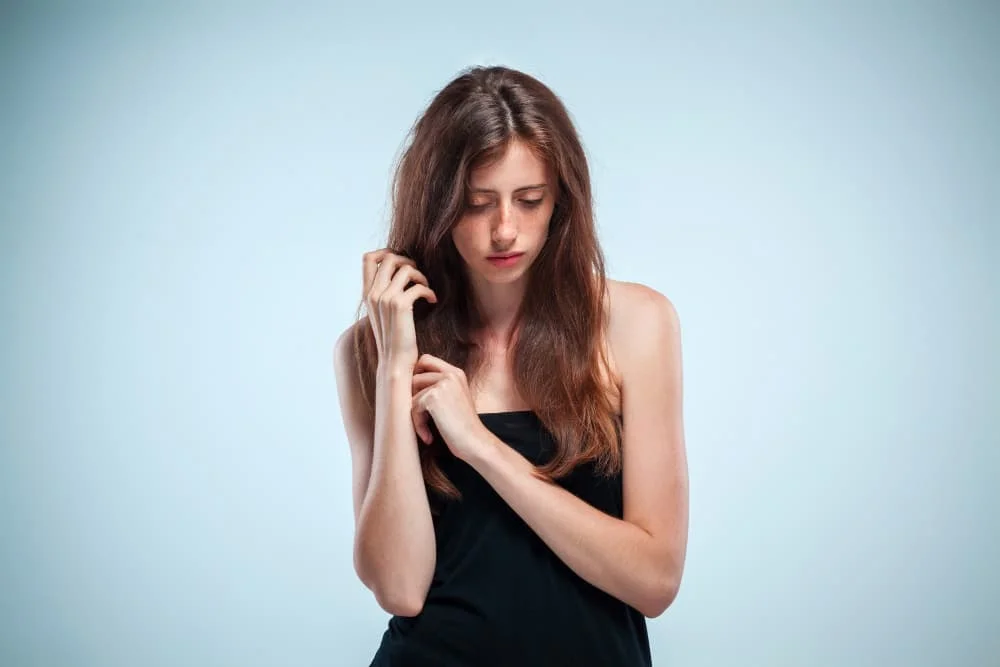 Symptômes de la perte de cheveux due au stress - Özel Medlook Polikliniği