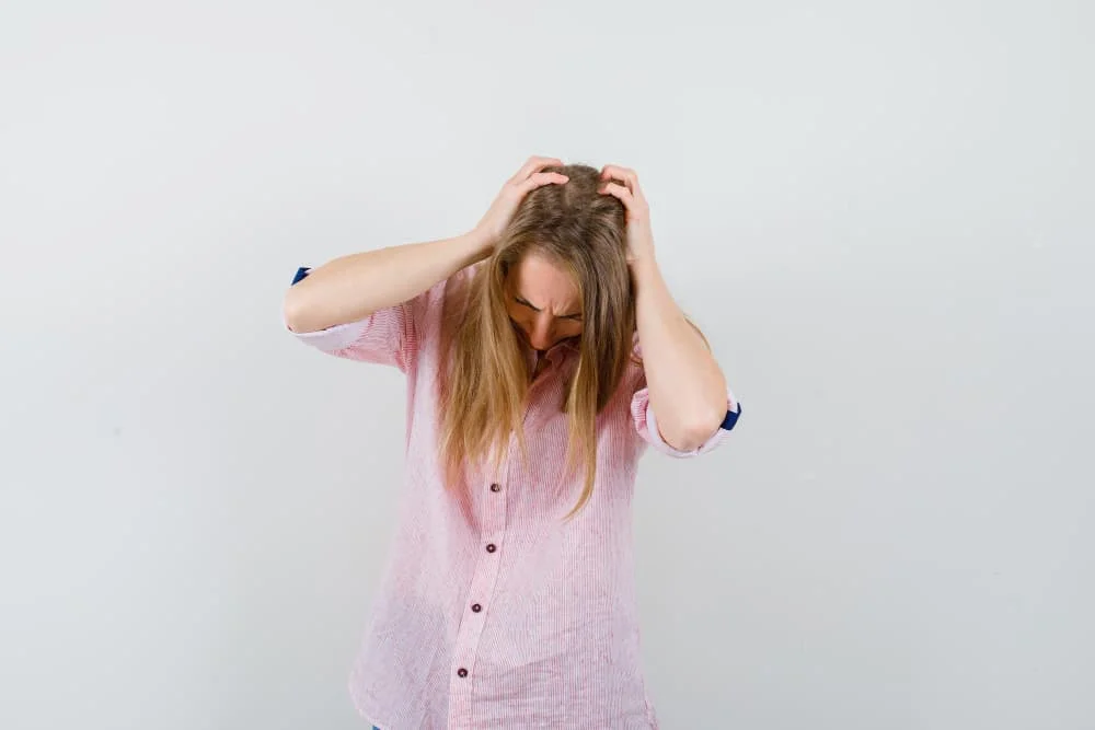 Wann man sich über Rötungen nach einer Haartransplantation Sorgen machen sollte - Private Medlook Poliklinik