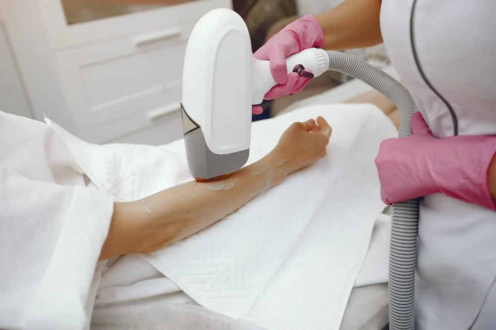 La lipolyse à froid est-elle efficace ? Mythes et faits scientifiques - Private Medlook Polyclinic