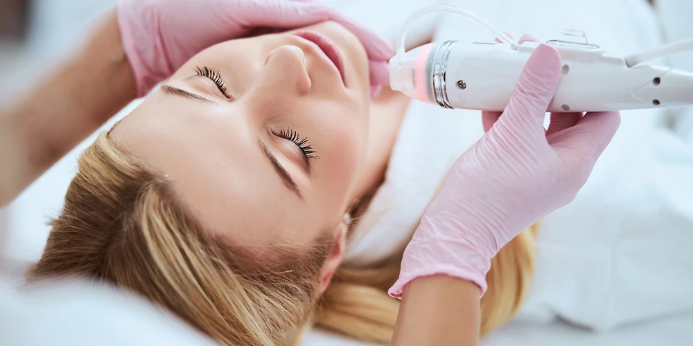 Cilt Yenilemede Altin Standart Altin Igne Tedavisi Nasil Calisir Bilimsel Ve Klinik Bakis3 - Özel Medlook Polikliniği Cilt Yenilemede Altin Standart Altin Igne Tedavisi Nasil Calisir Bilimsel Ve Klinik Bakis3 - Özel Medlook Polikliniği
