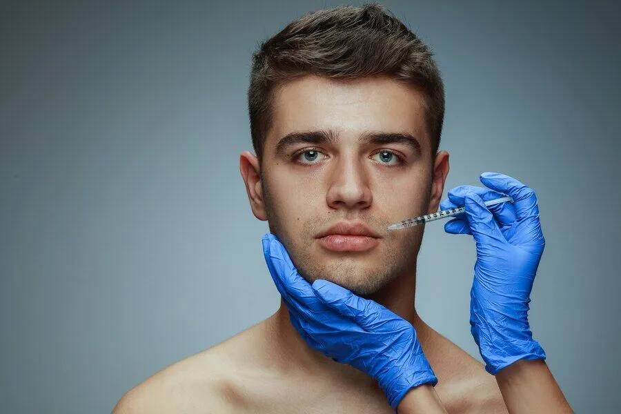 Botoks Zararli Mi - Özel Medlook Polikliniği Botoks Zararlı Mı? 2026 Bilimsel Bakış